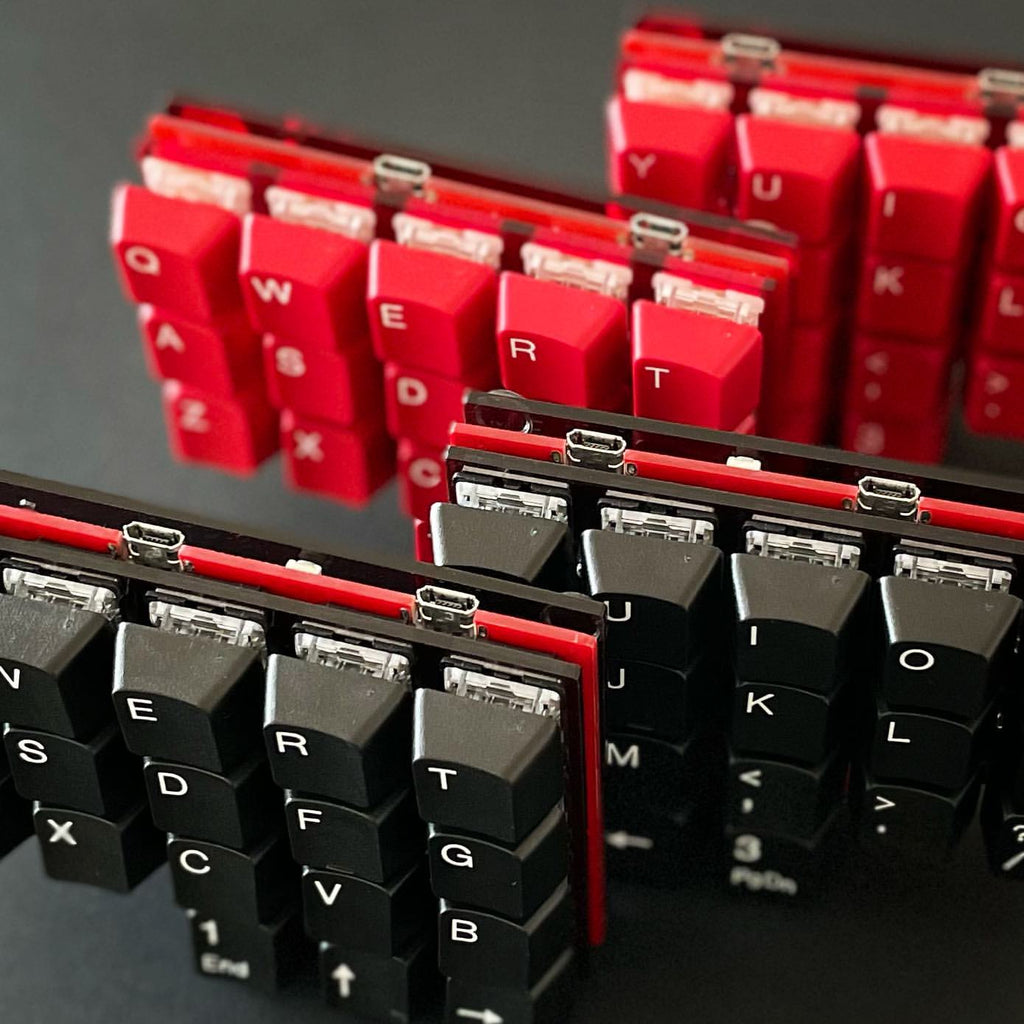 MiniAxe Red and Black versions are now in stock!